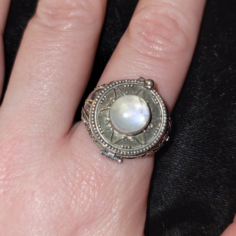Poison Ring with Moonstone